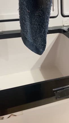 エアコンから雨が降る（室内機の水漏れ応急処置）の記事動画