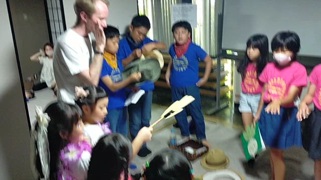 夏の英語発表会　ひらのサマーフェスタ　子どもたちは精いっぱい頑張りぬきました！！の記事動画