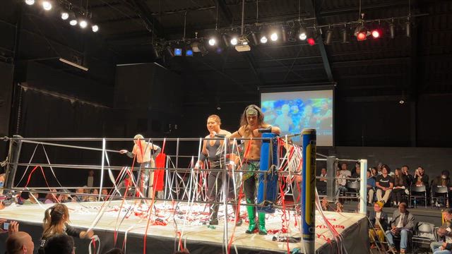 大興奮！アズーリプロレスにおジャま魔女keiZiro！の記事動画