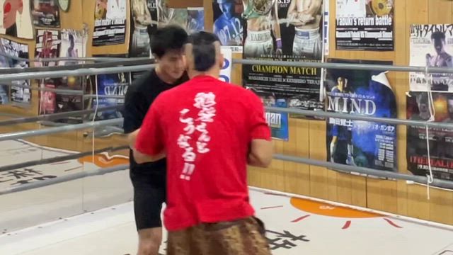 朝起きれんかった(･･;)けど昼飯は寿司！夜はジム！晩飯は焼肉！の記事動画