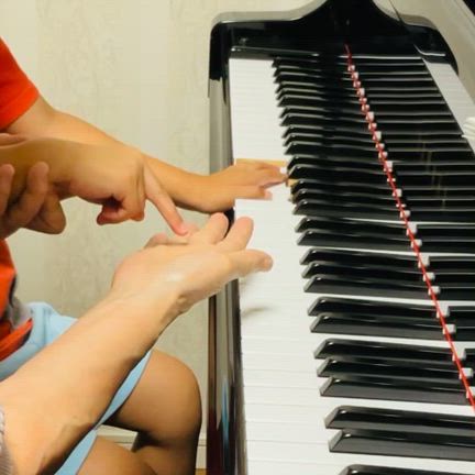 5歳生徒さん、ピアノステップデビューします♪の記事動画