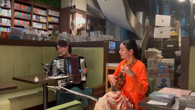 神保町ブックハウスカフェへ行ってきました！の記事動画