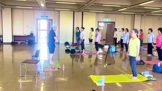 女性の腰痛・冷え性・クビレ対策にはこれ1分！の記事動画