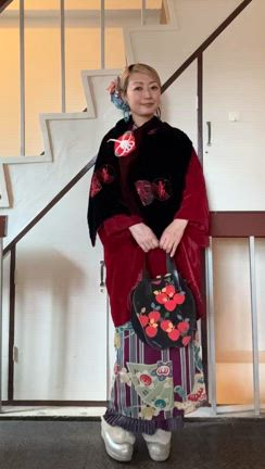 神様は華やかなファッションが好き！！の記事動画