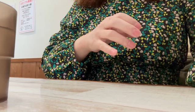 976、あとちょっとで見えそうなのに…の記事動画