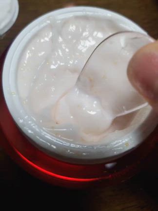 彼氏のかーくんと同棲。４８シューマジゴールド糸リフティングクリーム EMS美顔器 セットの記事動画