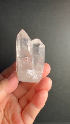 【地球のカケラ】By ERIKA CRYSTAL　石屋さんをオープンしました♪の記事動画