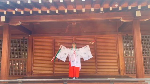 城南宮の梅が枝神楽の記事動画