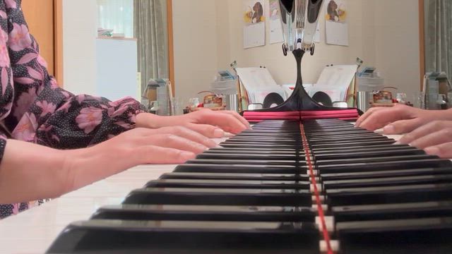 ブルコン課題曲発表！の記事動画