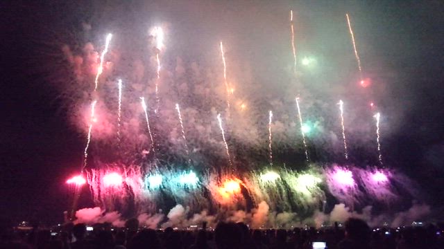 長岡花火へいってきたの記事動画