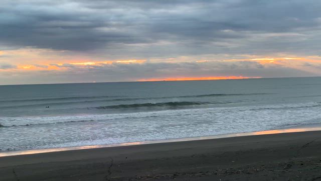 12月16日千葉北、東浪見の朝の波の記事動画