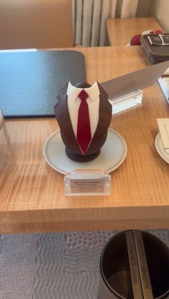 シュバルブランパリに滞在されたお客様からのメールの記事動画