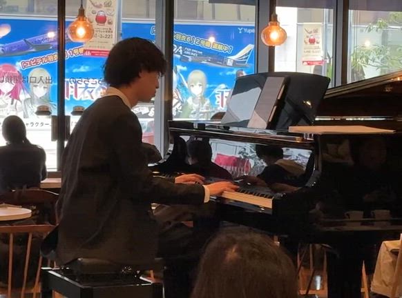 サンマルクカフェ〜望月威吹コンサートの記事動画