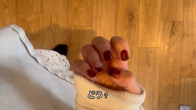 クリスマスイブの朝！クリスマスネイルを変えたよ！の記事動画