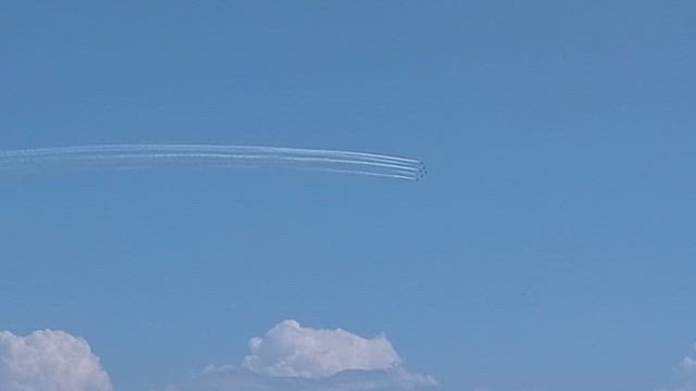 ブルーインパルスかっこ良すぎ！！の記事動画