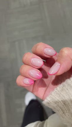 ネイルチェンジの記事動画