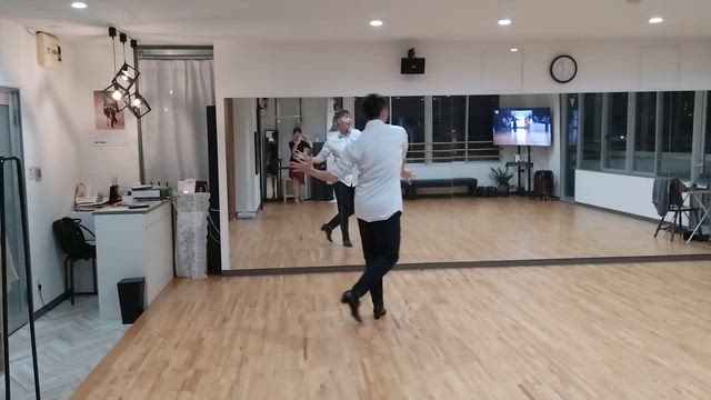 関門海峡は渡らせないの記事動画