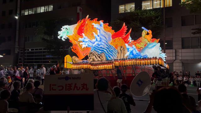 青森ねぶた祭りの記事動画