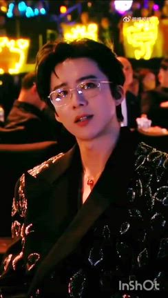 [盛典♪] 2025爱奇艺尖叫之夜＊ﾕｰﾆﾝ/劉宇寧ｻﾝSP☆＠2025/12/06＊大連演唱会の記事動画