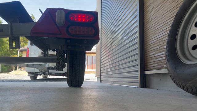 トレーラーユーザー車検！の記事動画