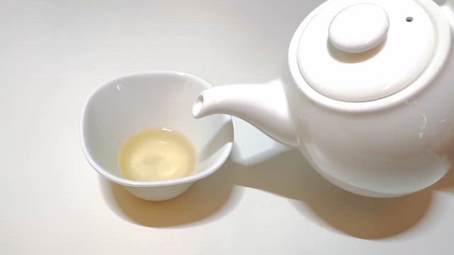 無印 ボーンチャイナポット 1290円の記事動画