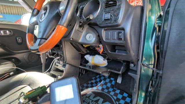 寒い季節を乗りきりながら楽しもう　温かみのあるウッドパーツも　エンジンスターター　ヒーターの記事動画