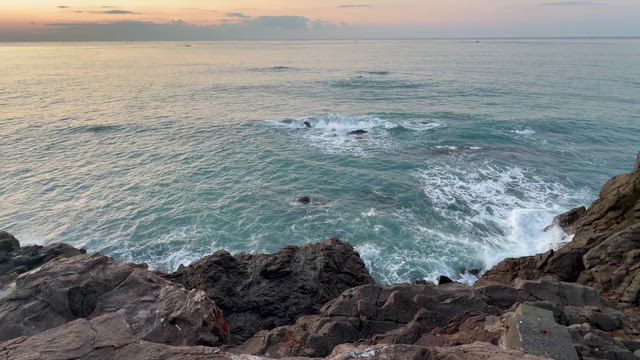 【幸運と不運の交差する旅】二日目その① 日本の夜明けぜよ❗️桂浜の朝焼けの記事動画