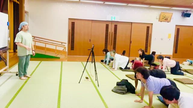 腰痛・肩コリ・デブ見えの原因は肋骨にあった！の記事動画