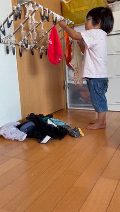 【子育て】料理模倣の臨界期！？の記事動画