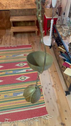 『雨戸いレインチェーン』仕入れの雑貨の記事動画