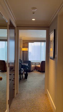 ホテル阪急インターナショナル♡２の記事動画