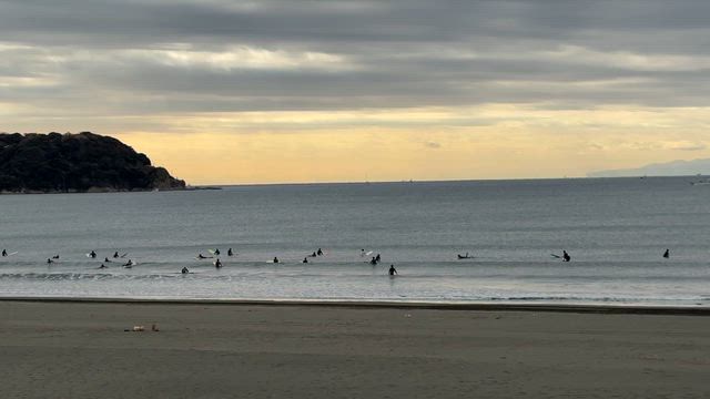 今日の鵠沼海岸　波情報の記事動画