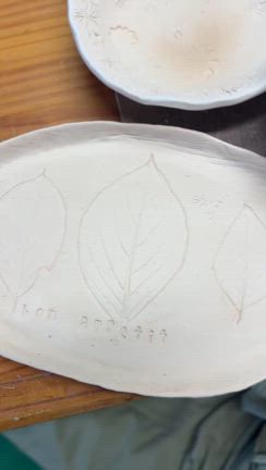 体験の釉薬掛けの記事動画