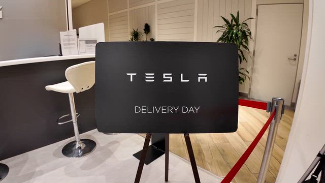テスラの記事動画