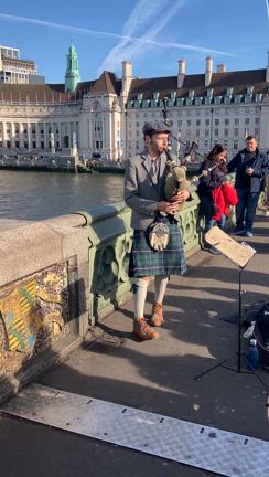 欧州旅 ロンドン②ビッグベン〜大英博物館 あの人達に遭遇の記事動画