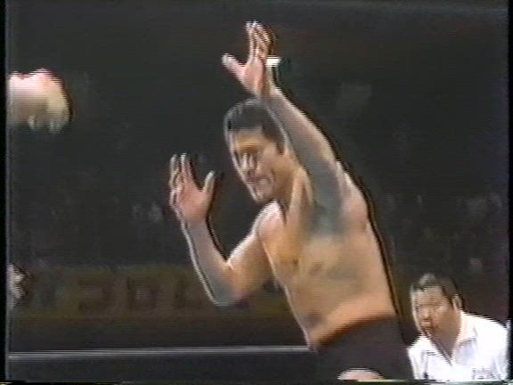 猪木 vs 前田の記事動画