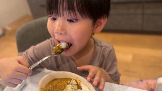 子供ってホント大変・・・の記事動画