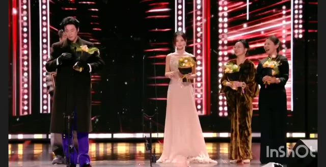 [盛典♪] 2025爱奇艺尖叫之夜＊ﾕｰﾆﾝ/劉宇寧ｻﾝSP☆＠2025/12/06＊大連演唱会の記事動画