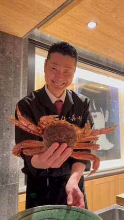 麻布十番真田で、指を咥えているやつがいる(笑)の記事動画