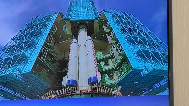 中国のテレビ中継ロケット発射＋連載４コマ漫画笑劇の一歩２７８歩２７９歩の記事動画