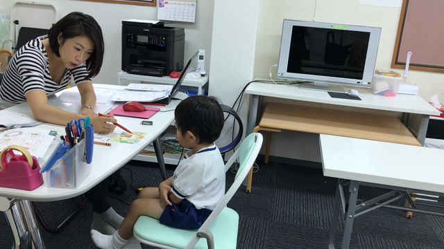 プレガウディアの授業（年少）動画の記事動画