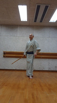 お稽古中のひとやすみの記事動画