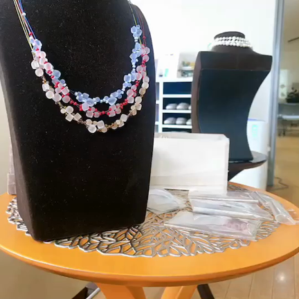 クロッシュ動画レッスン  大人のビーズジュエリー部〜サンプル作品〜の記事動画