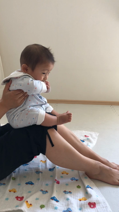 すべり台のポーズ ベビーヨガの記事動画