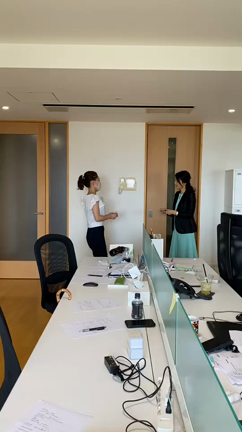 梅田英姫先生撮影のお宝動画♪ 爆発的ヒットのコスメ「レカルカ」社員さま研修の記事動画