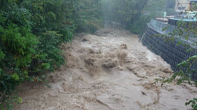 台風１９号の記事動画