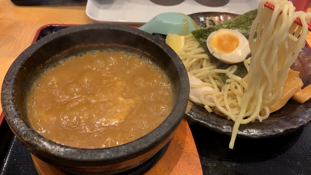 海老豚骨つけ麺　札幌海老麺舎 金沢銭五店の記事動画