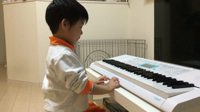 姉VS弟 ピアノ合戦の記事動画