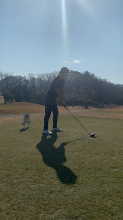 「MARK & LONA」のコンペの記事動画