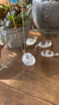 Manifestation Quartz　それぞれの造形美の記事動画